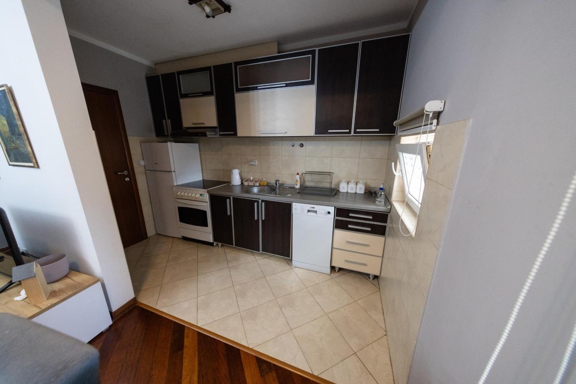 Lux Place Apartments Downtown クラグイェヴァツ エクステリア 写真